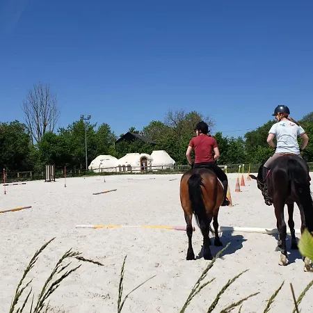 Aux Sabots De Vent Camping *